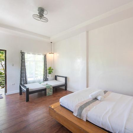 Yama Apartments - Private Beachfront General Luna  Esterno foto