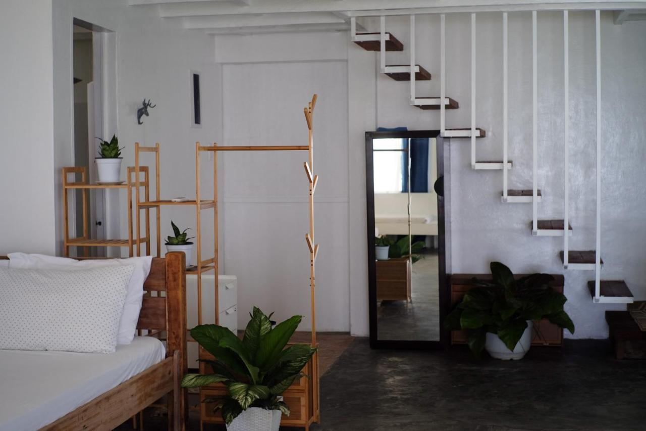 Yama Apartments - Private Beachfront General Luna  Esterno foto