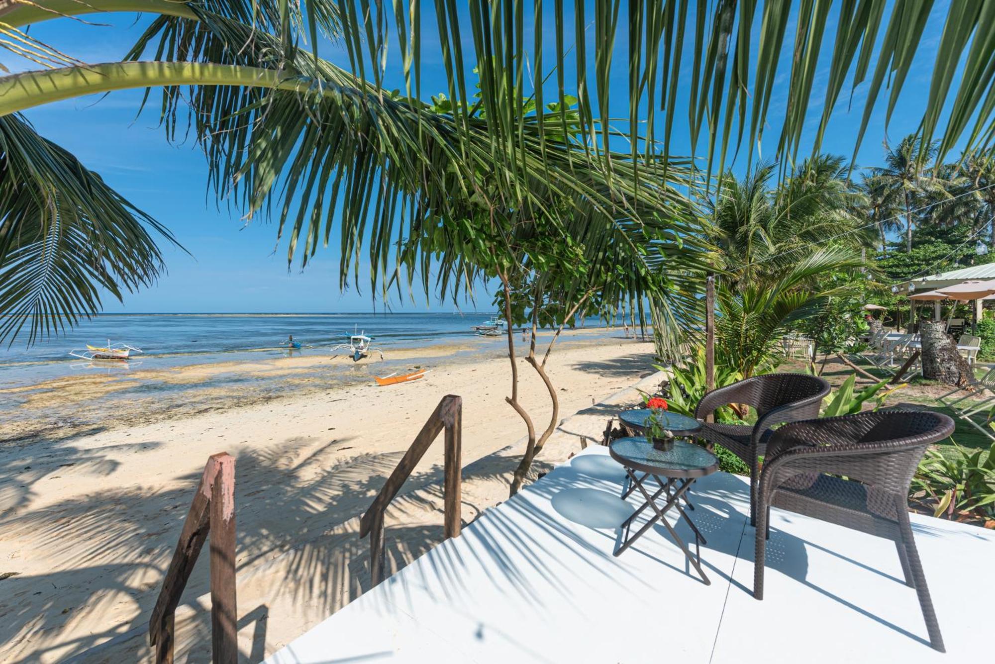 Yama Apartments - Private Beachfront General Luna  Esterno foto